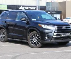 Toyota Highlander 2019, газ/бензин, автомат, полный привод, 136 тыс. км, Киев