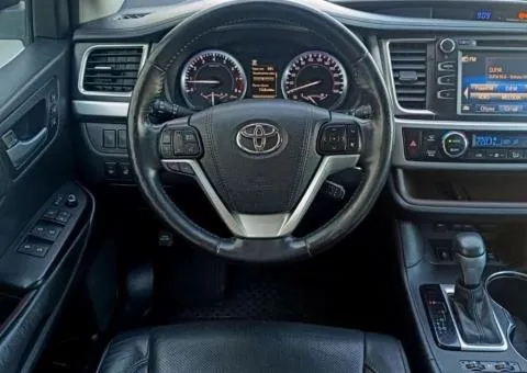 Toyota HIGHLANDER 2017, 3.5 л бензин, автомат, полный привод, 185 157 км, Киев - 9/10