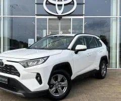 Toyota RAV4 2022, 2 л бензин, CVT, полный привод, 111 239 км, Киев