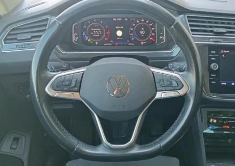 Volkswagen Tiguan 2022, 2 л бензин, автомат, полный привод, 129 553 км, Киев - 9/10