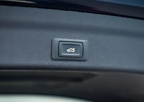 Audi A6 2019, 2 л дизель, автомат, передний привод, 189 950 км, Киев - 8/10