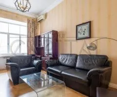 Оренда 2-кімнатної квартири, 78 м², вул. Андріївський узвіз, Подільський район, Київ