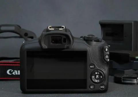 Canon R100 + kit 18-45mm IS STM - 2/3