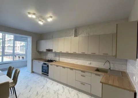 Продаж 2-кімнатної квартири, 84 м², вул. Проскурівського підпілля, Центр, Хмельницький - 1/10