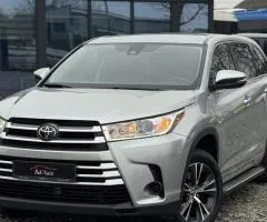 TOYOTA Highlander 2017, 2.6 л бензин, роботизована коробка передач, передній привід, Броди