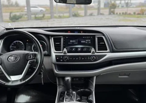 TOYOTA Highlander 2017, 2.6 л бензин, роботизована коробка передач, передній привід, Броди - 8/10