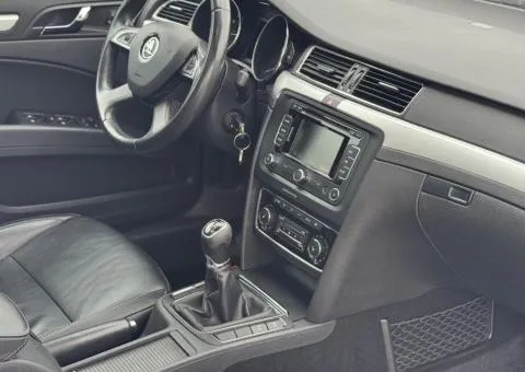 Skoda Superb, 2 л дизель, автомат, передній привід, 232 тис. км, Броди - 7/10