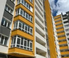 Продаж 2-кімнатної квартири, 80.4 м², вул. Степана Бандери, Виставка, Хмельницький