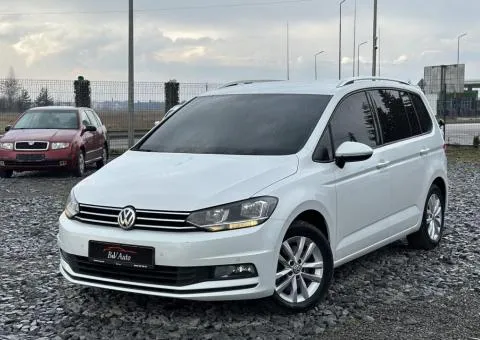 Volkswagen Touran 2016, вул. Конюшківська, Броди