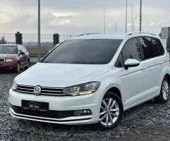 Volkswagen Touran 2016, вул. Конюшківська, Броди
