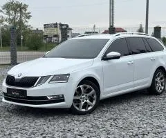Skoda Octavia 2017, вул. Конюшківська, Броди, Львівська область