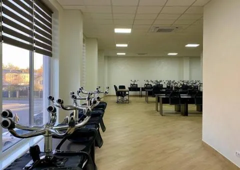 Commercial premises for long-term rent, 195 m², Proskurivskoho Pidpillia St, Khmelnytskyi - 9/10