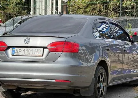 Volkswagen Jetta 2012, 2 л дизель, механіка, передній привід, 180 тис. км, Запоріжжя - 7/10