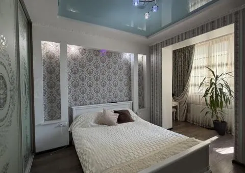 Продаж 3-кімнатної квартири, 73.8 м², Старе місто, Вінниця - 1/10