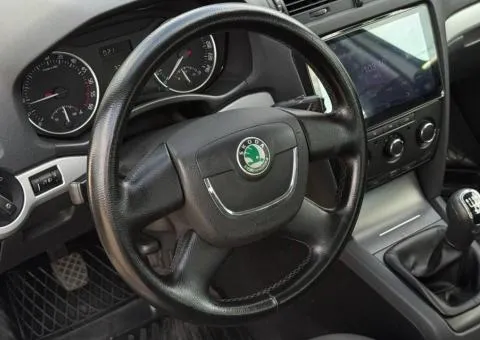 Skoda Octavia 2011, 1.6 л дизель, механіка, передній привід, 167 тис. км, Запоріжжя - 7/10
