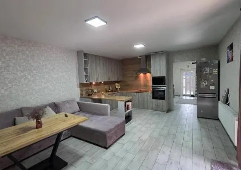 2-room duplex for sale, 92 m², plot 2.5 sotkas, Ahronomichne - 5/10