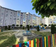 Продаж 1-кімнатної квартири, 48.9 м², Зарванці