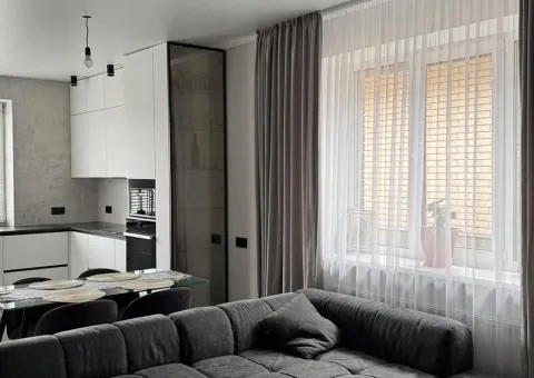 Продаж 3-кімнатного будинку, 113 м², ділянка 5 соток, старе місто, Вінниця - 1/10