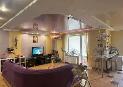 Продаж 3-кімнатної квартири, 94 м², ЖК «Мікрорайон Поділля», Поділля, Вінниця - 1/10