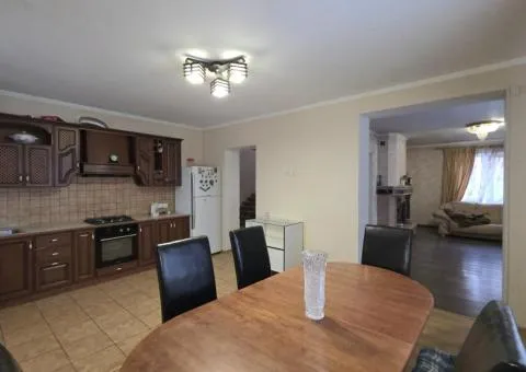 Продаж будинку, 217 м², ділянка 5 соток, старе місто, Вінниця - 9/10