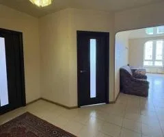 Продаж 2-кімнатної квартири, 79.6 м², ЖК «Резиденція», Центр, Вінниця