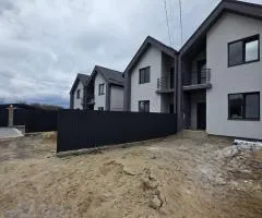 Продаж дуплексу, 3 кімнати, 110 м², ділянка 2 сотки, Зарудинці