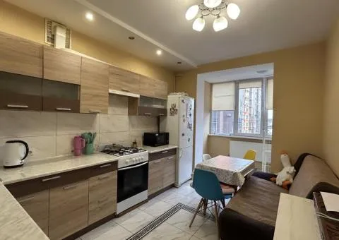 Продаж 1-кімнатної квартири, 42.2 м², ЖК «Набережному Кварталі», Київська, Вінниця - 1/10