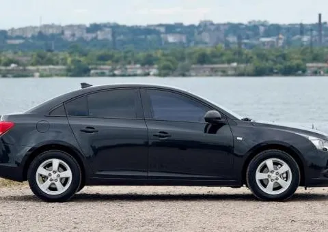 Chevrolet Cruze 2010, 1.6 л бензин, механіка, передній привід, 155 тис. км, Запоріжжя - 7/10