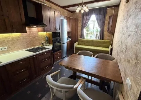 Продажа 2-комнатной квартиры, 73 м², Старый город, Винница - 1/10