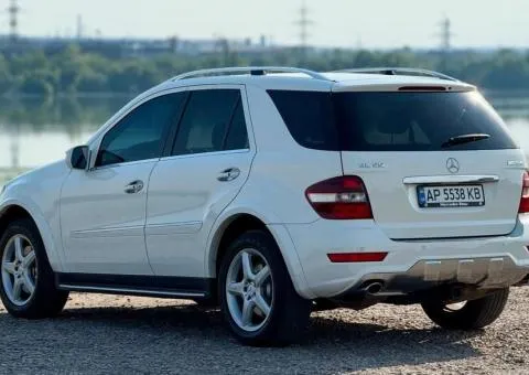 Mercedes ML-class 2009, 5.5 л газ/бензин, автомат, повний привід, Запоріжжя - 5/10