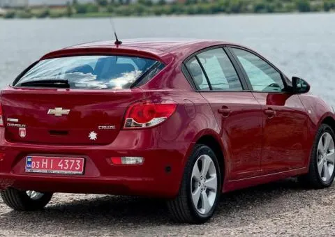 Chevrolet Cruze 2012, 1.8 л газ/бензин, механіка, передній привід, 163 тис. км, Запоріжжя - 5/10