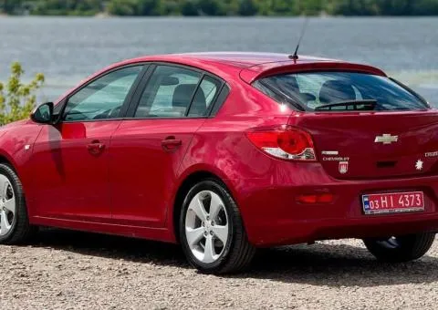 Chevrolet Cruze 2012, 1.8 л газ/бензин, механіка, передній привід, 163 тис. км, Запоріжжя - 7/10