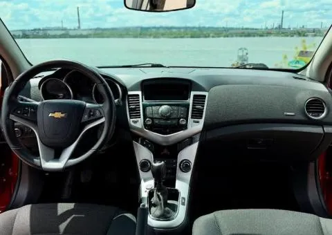 Chevrolet Cruze 2012, 1.8 л газ/бензин, механіка, передній привід, 163 тис. км, Запоріжжя - 10/10