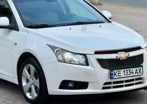 Chevrolet Cruze 2010, 1.8 л бензин, механіка, передній привід, 180 тис. км, Запоріжжя - 3/10