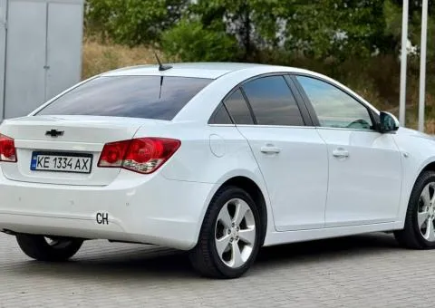 Chevrolet Cruze 2010, 1.8 л бензин, механіка, передній привід, 180 тис. км, Запоріжжя - 6/10
