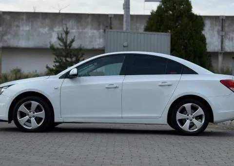 Chevrolet Cruze 2010, 1.8 л бензин, механіка, передній привід, 180 тис. км, Запоріжжя - 9/10