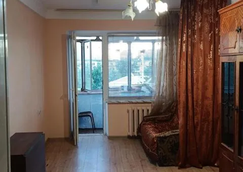 Кімната поруч рінок Юність , Метро Чернигівська 120 хвилин , вул.Космічна №3