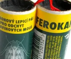 Липка стрічка від молі