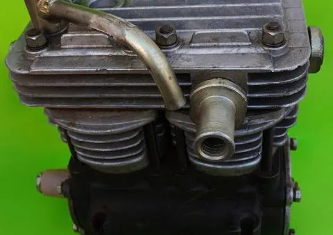 Компресор для МАЗ, КрАЗ, ЗІЛ, Урал, ЛАЗ, ЛіАЗ, Iкарус, дв. Д-265, ЯМЗ-236, 238
