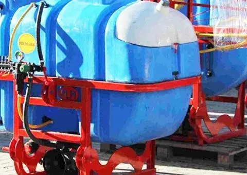 Польовий обприскувач 800 літрів (штанга 14 метрів, низька бочка) Polmark до трактора навісний - 1/10