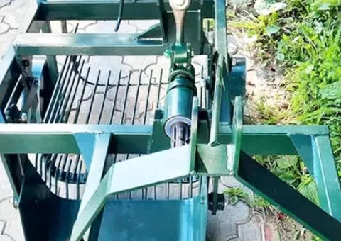Однорядна вібраційна картоплекопачка КТН-1В-45СА трясучка навісна до мінітрактора - 4/10