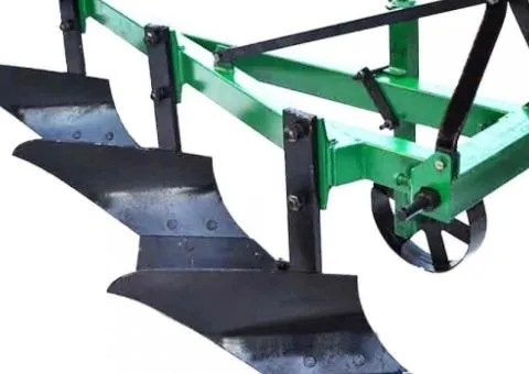 Three-share plow for mini tractor PLN-3-25