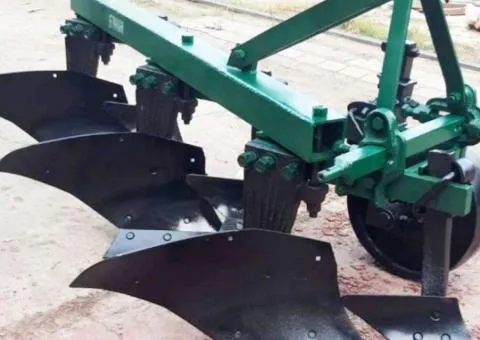 Three-body plow with anti-polishing shares for PLN-3-35 PA tractor - 2/6
