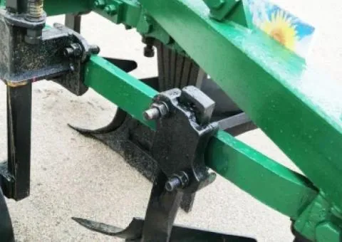 Three-body plow with anti-polishing shares for PLN-3-35 PA tractor - 5/6