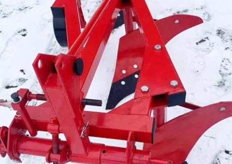 Left three-share plow PLN-3L-25SHp mounted for Virax tractor - 6/7