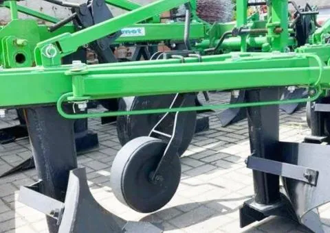 Polish 2-bottom plow Bomet 2-20 (deep plowing up to 30 cm, high stand - 52 cm) for - 4/9