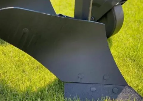 Polish 2-bottom plow Bomet 2-20 (deep plowing up to 30 cm, high stand - 52 cm) for - 7/9