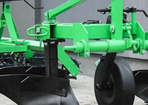 Two-body plough Bomet 2-30 (deep ploughing to 30 cm) for tractor power from 35 hp - 1/10