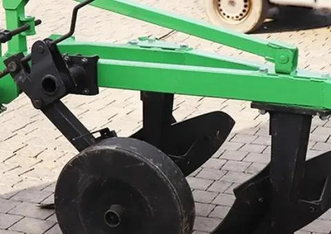 Two-body plough Bomet 2-30 (deep ploughing to 30 cm) for tractor power from 35 hp - 8/10