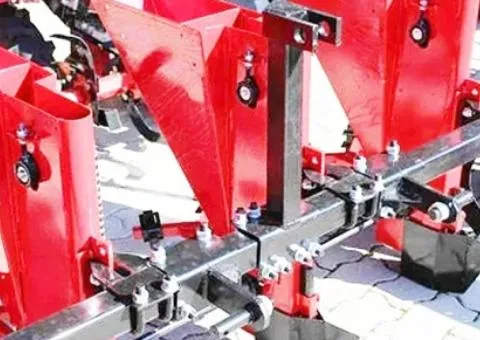 Чотирирядна часникосаджалка ЧСН-4 до мінітрактора сівалка часнику та цибулі - 3/7